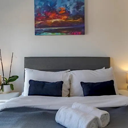 Pass The Keys New Chic 2 Bed Pad Free Parking * Birmingham