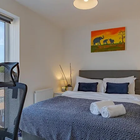 Apartment Pass The Keys New Chic 2 Bed Pad Free Parking
