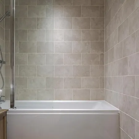 Apartment Pass The Keys New Chic 2 Bed Pad Free Parking