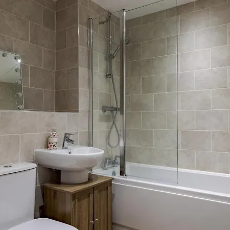 Pass The Keys New Chic 2 Bed Pad Free Parking Apartment Birmingham